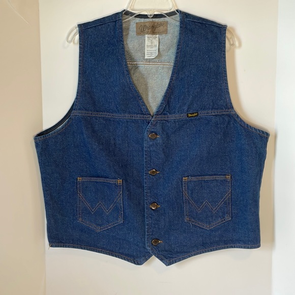 Wrangler Other - Wrangler Mens XL vest Unlined